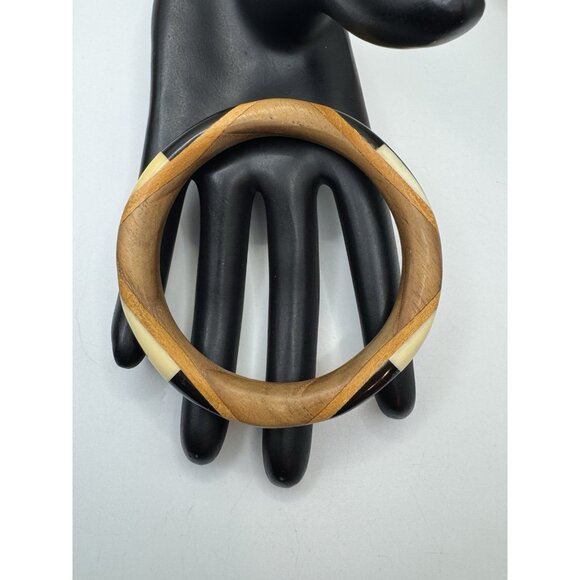 Modernist Boho Wood & Acrylic Bangle Bracelet Black Brown Tan Color Block 8" - Picture 5 of 6